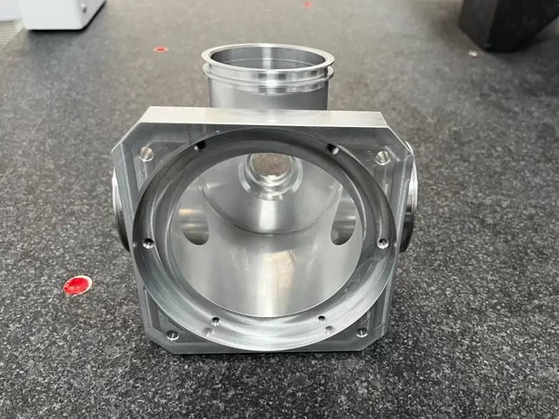 An Alternative for Structural Housing Applications of Aluminum Batteries